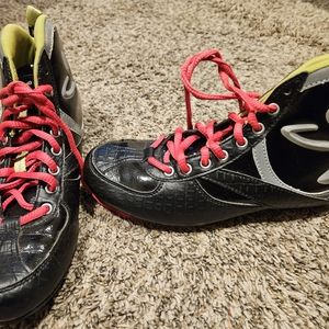 Black and green size 7 Zumba Sneakers